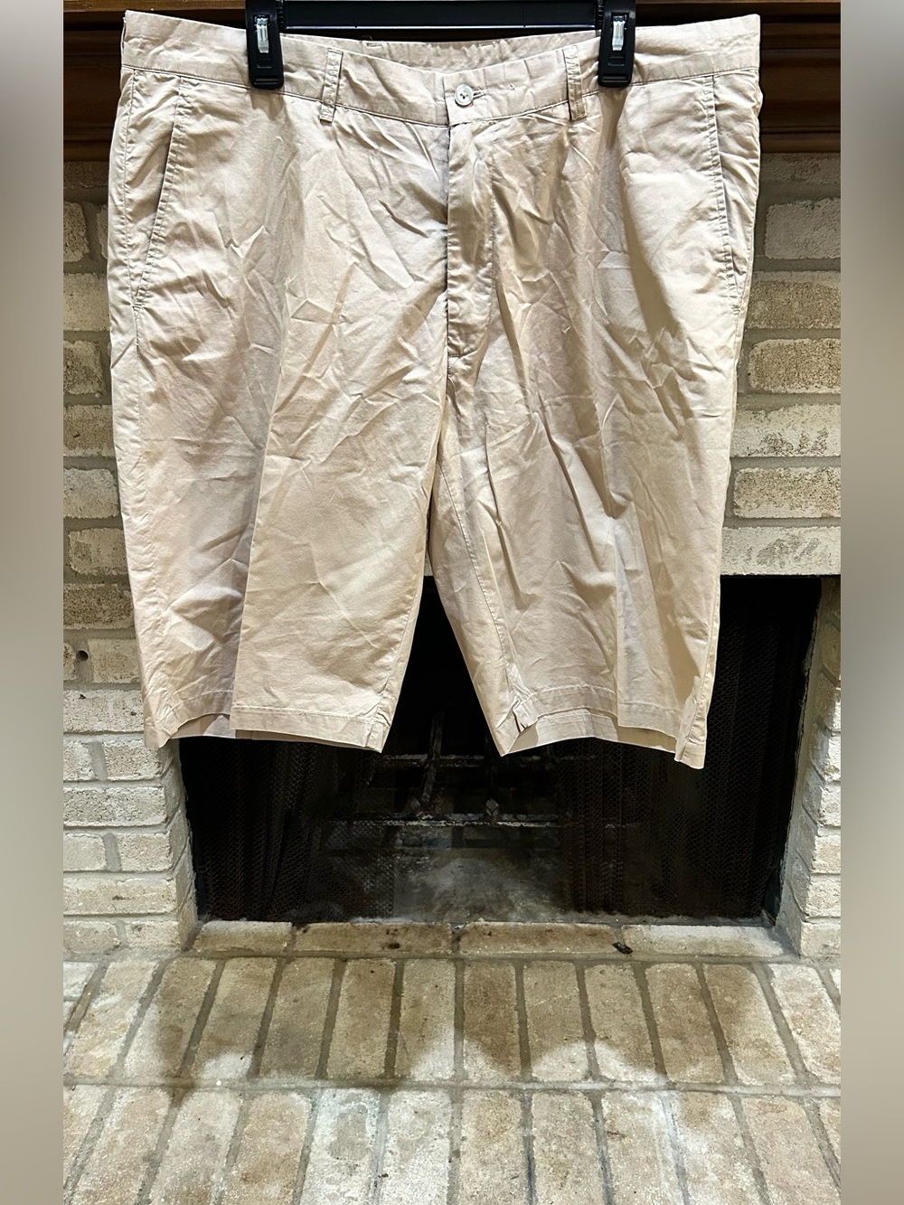 Men's Classic Chino Shorts in Light Beige EUC